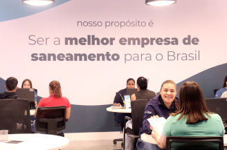Imagem com varias imagens dentro dela