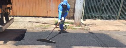 Sanessol realiza força-tarefa para obras de recomposição asfáltica em Mirassol Sanessol realiza força-tarefa para obras de recomposição asfáltica em Mirassol
