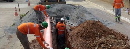 Cuiabá inicia março com 81 frentes de obras de saneamento básico Cuiabá inicia março com 81 frentes de obras de saneamento básico
