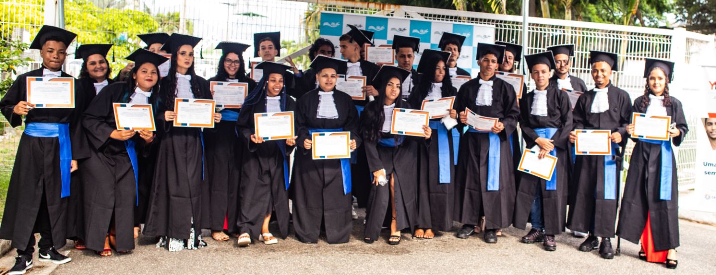 Iguá e Cedaps realizam formatura da primeira turma do projeto Jovens Construtores Iguá e Cedaps realizam formatura da primeira turma do projeto Jovens Construtores
