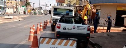 Rua histórica de Cuiabá passa por reparos na rede de abastecimento Rua histórica de Cuiabá passa por reparos na rede de abastecimento
