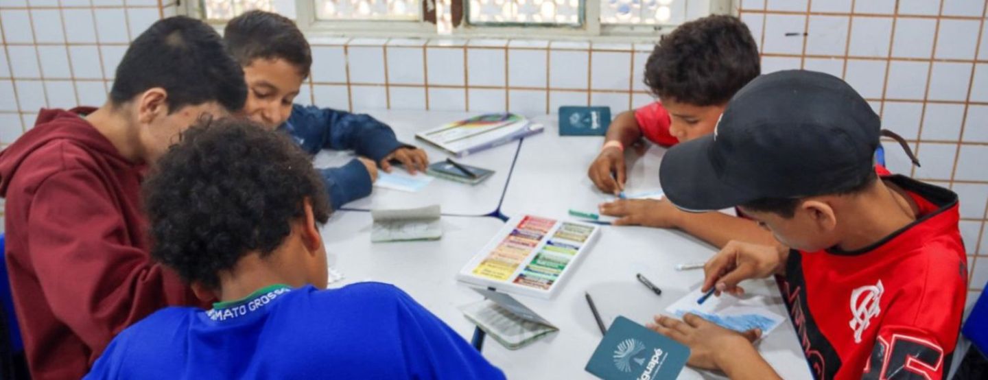 Projeto Iguapé leva educação ambiental a escolas em Cuiabá Projeto Iguapé leva educação ambiental a escolas em Cuiabá