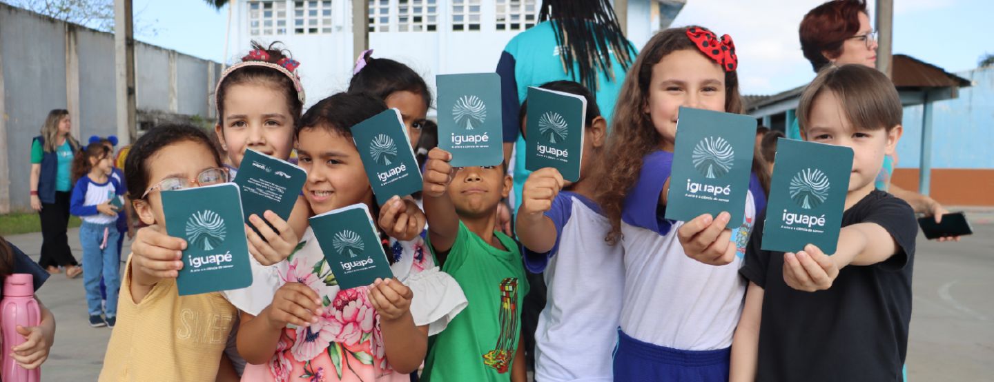 Projeto Iguapé leva educação ambiental interativa a mais de 1.300 estudantes em Paranaguá