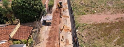 Bairro tradicional Araés recebe redes de esgoto em projeto que beneficiará mais de mil moradores Bairro tradicional Araés recebe redes de esgoto em projeto que beneficiará mais de mil moradores