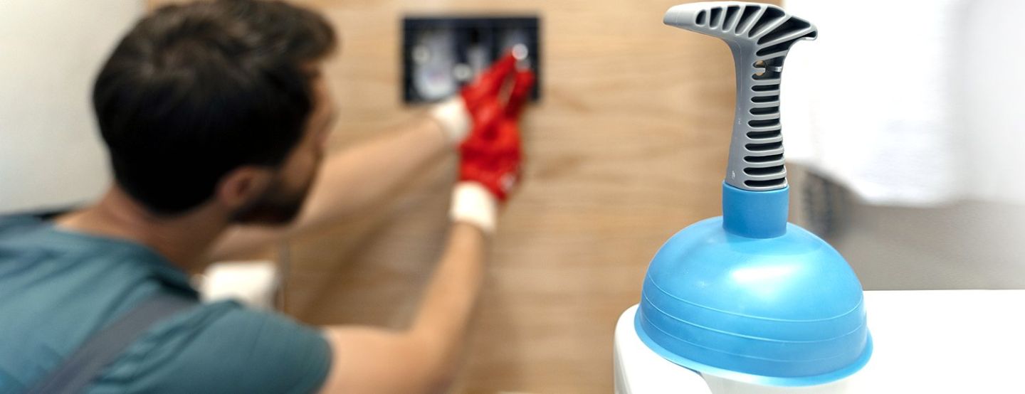 No Dia do Banheiro, Sanessol reforça cuidados para evitar desperdícios e destaca a importância de comunicar vazamentos internos