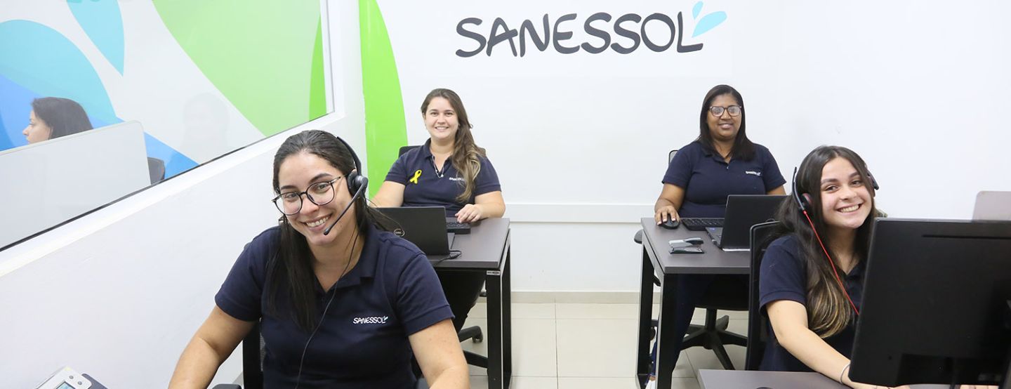 Sanessol realiza mutirão para recebimento de currículos Sanessol realiza mutirão para recebimento de currículos