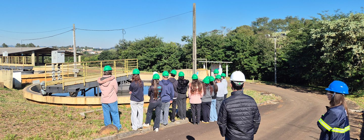 Semana do Meio Ambiente aproxima estudantes da realidade do saneamento em Francisco Beltrão