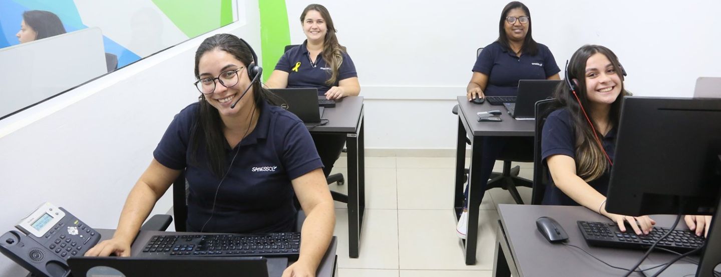 CLIENTES: Parque das Flores recebe atendimento volante da Sanessol CLIENTES: Parque das Flores recebe atendimento volante da Sanessol