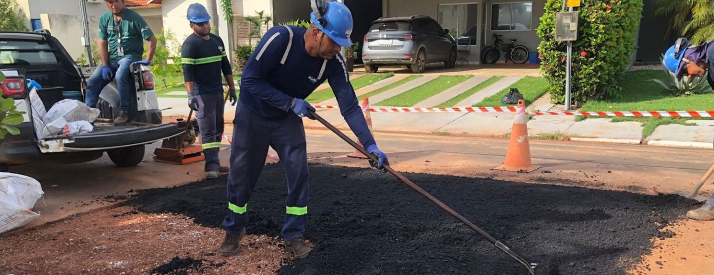 Águas Cuiabá agiliza recomposição de vias no período chuvoso
