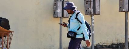 Entre o sol e o trabalho na rua há uma rotina que exige cuidado