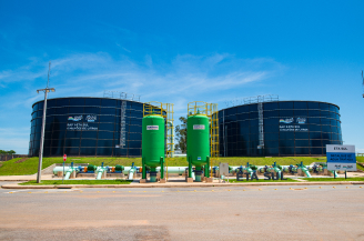 Solicitação de DPA/DPE Imagem de dois tanques de água